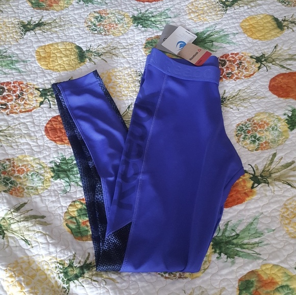 New Reebok athletic leggings - Picture 3 of 3